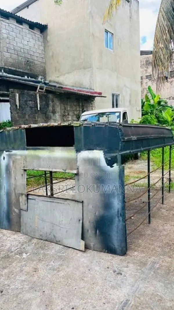 Lorry Hut