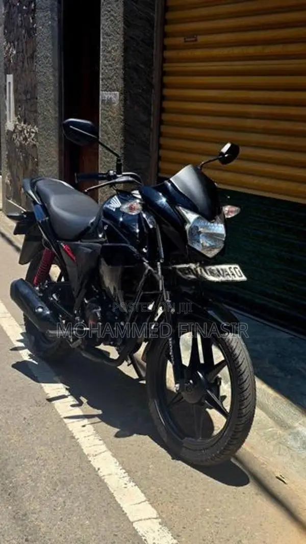 Honda Twister 2016