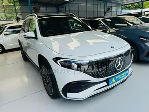 Mercedes Benz EQB 250 Plus AMG Premium 2024