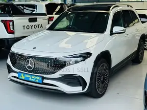 Mercedes Benz EQB 250 Plus AMG Premium 2024