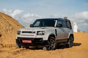 Land Rover Defender P300e X-Dynamic HSE 2026