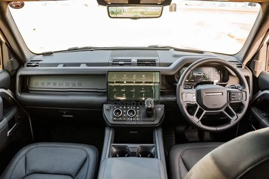 Land Rover Defender P300e X-Dynamic HSE 2026