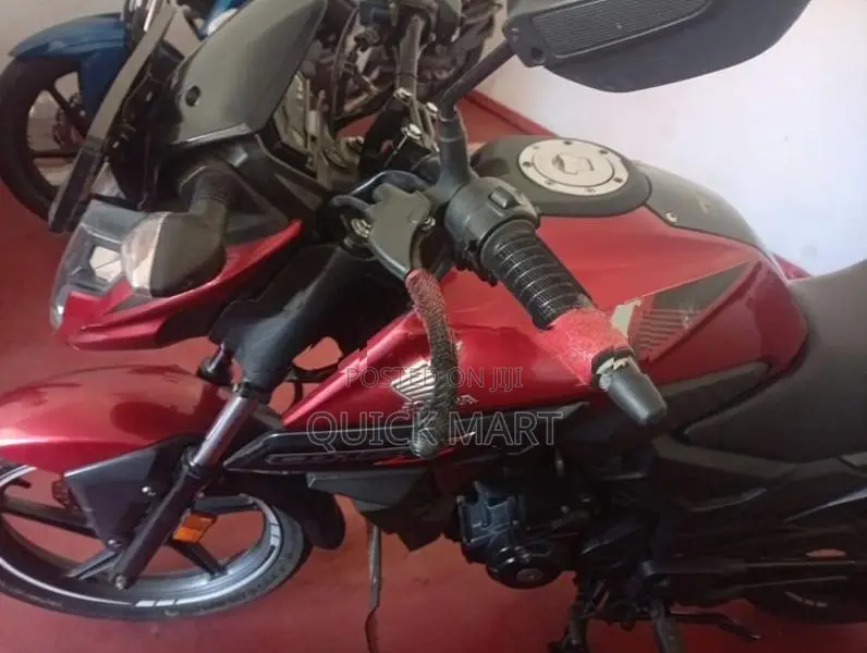 Honda X-Blade 2020