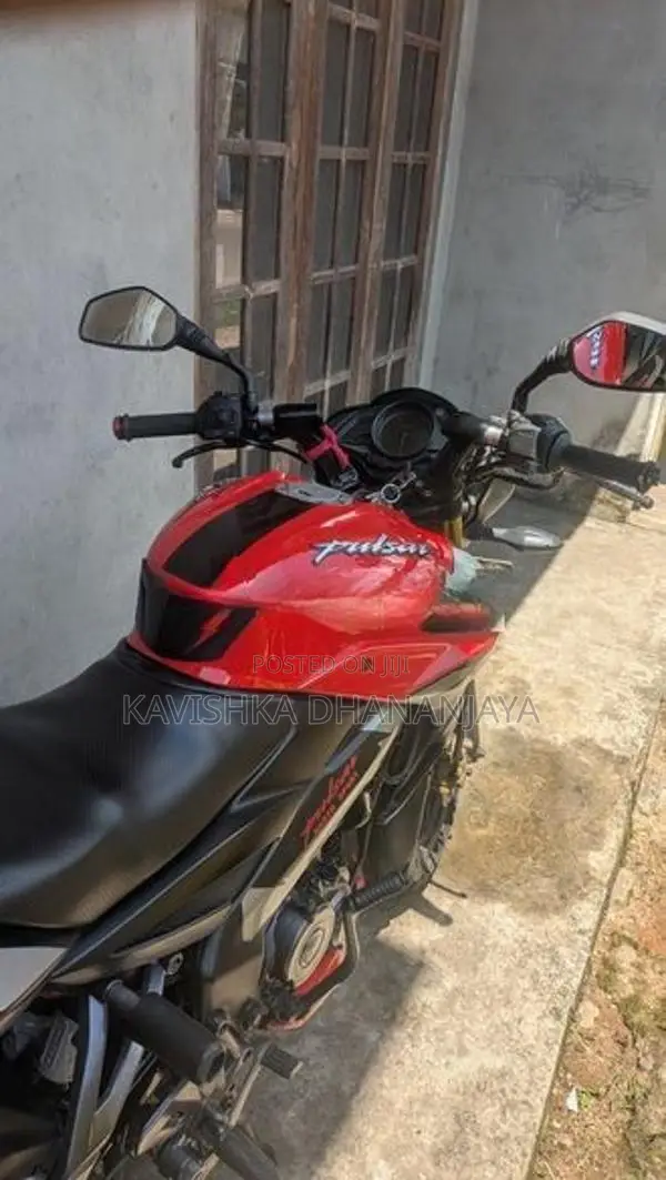 Bajaj Pulsar NS160 2017