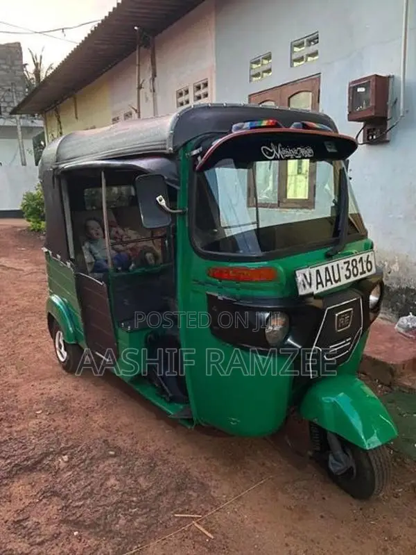Bajaj RE 2014