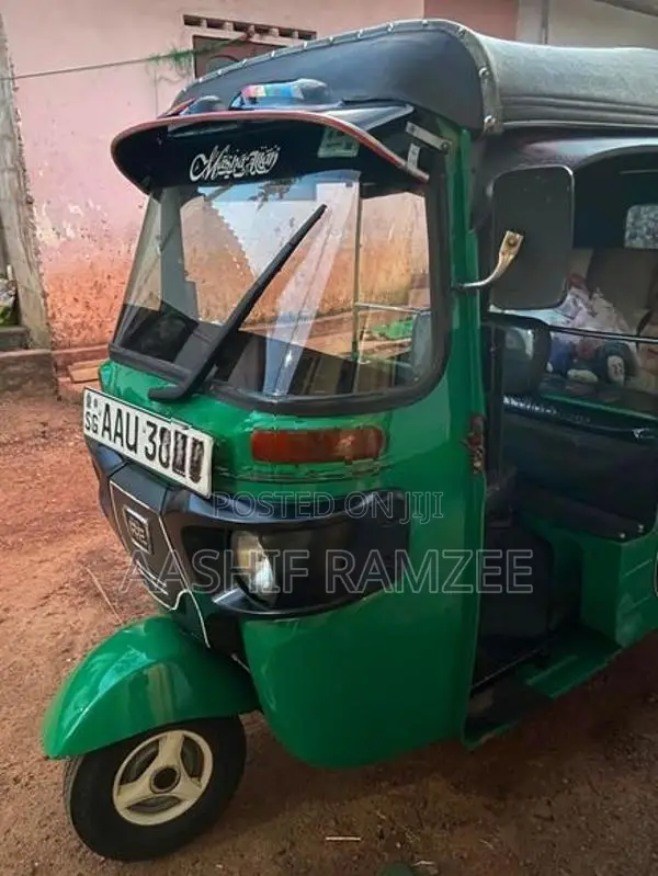 Bajaj RE 2014