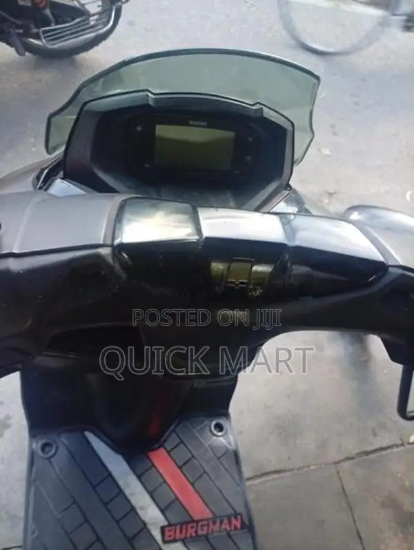 Suzuki Burgman 2021