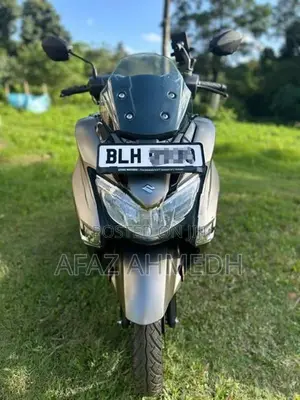 Suzuki Burgman 125 TFT 2025