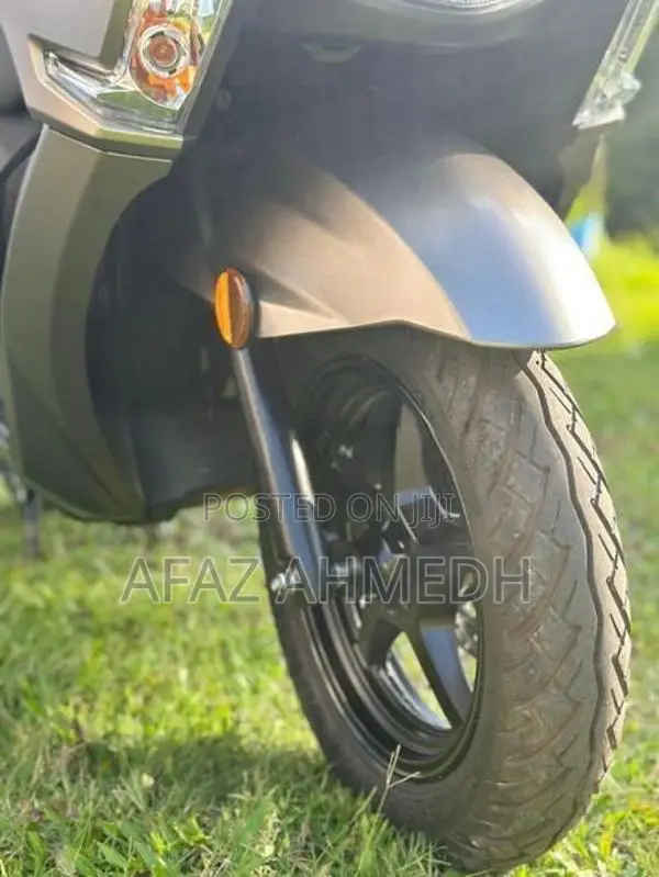 Suzuki Burgman 125 TFT 2025
