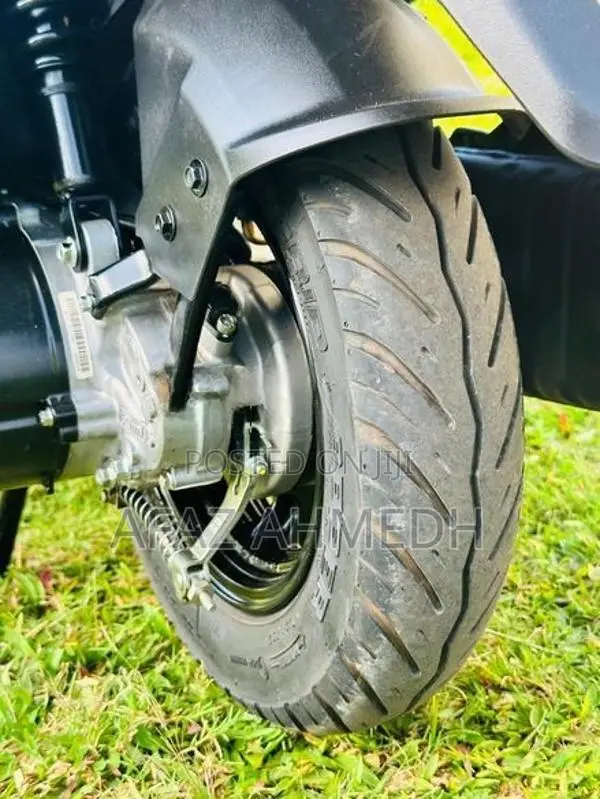 Suzuki Burgman 125 TFT 2025