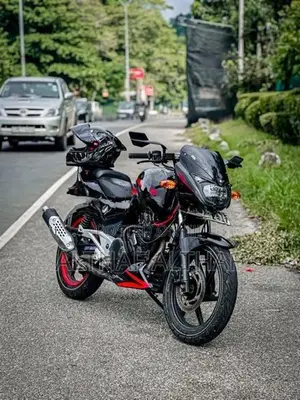 Bajaj Pulsar 180 2010