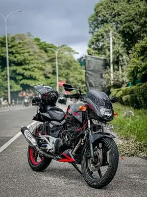 Bajaj Pulsar 180 2010