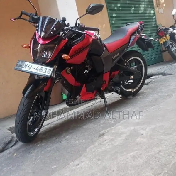 Yamaha FZS V1 2012
