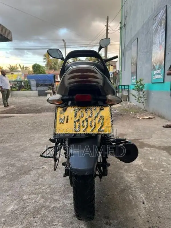 Bajaj Discover 125 2017