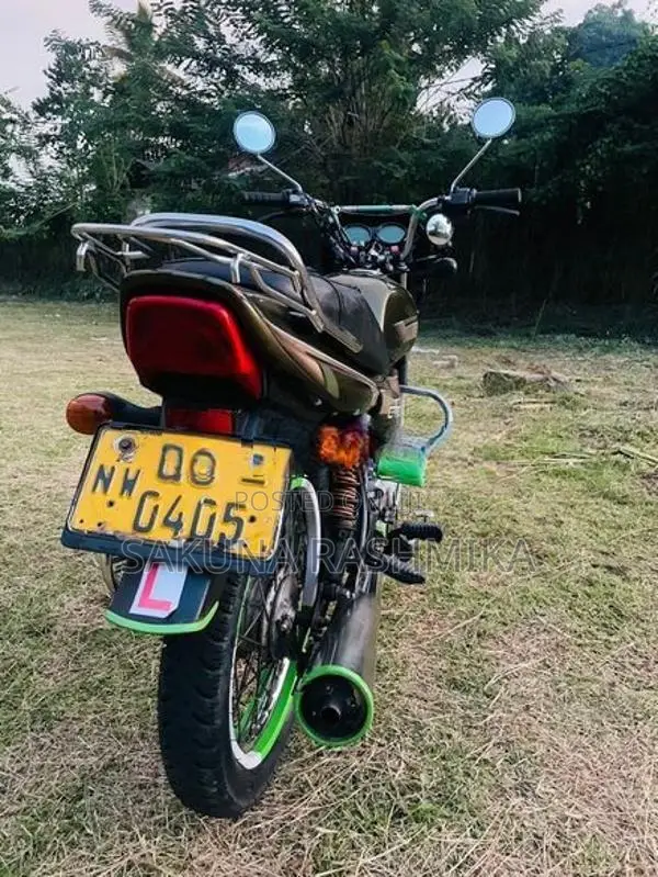 Bajaj CT100 2009