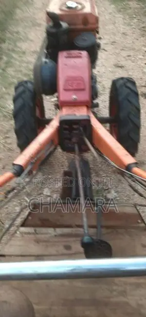 New Holland 2005