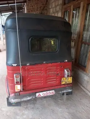 Bajaj RE 2014