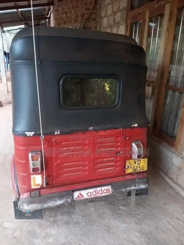 Bajaj RE 2014
