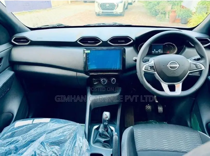 Nissan Magnite Acenta Ez-Shift 2026