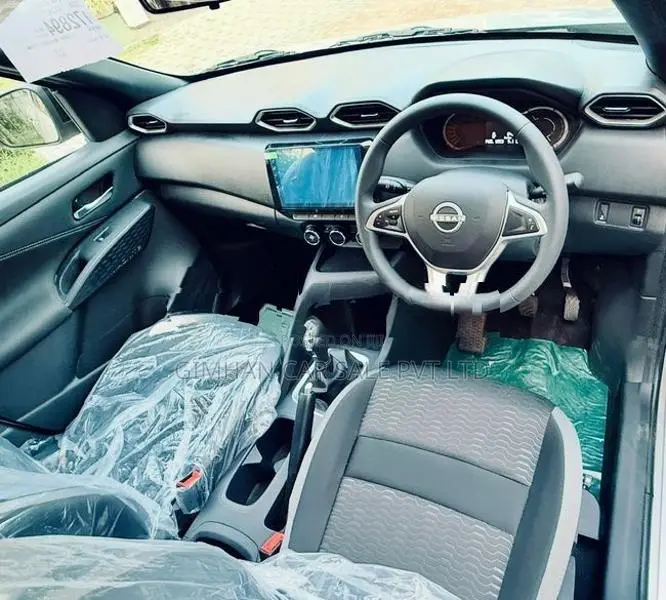 Nissan Magnite Acenta Ez-Shift 2026