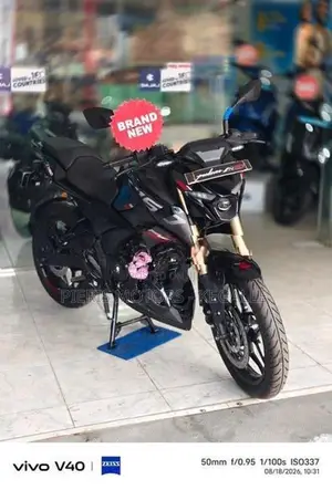 Bajaj Pulsar N160 Premium 2026