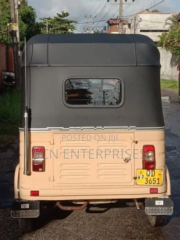 Bajaj RE 2006