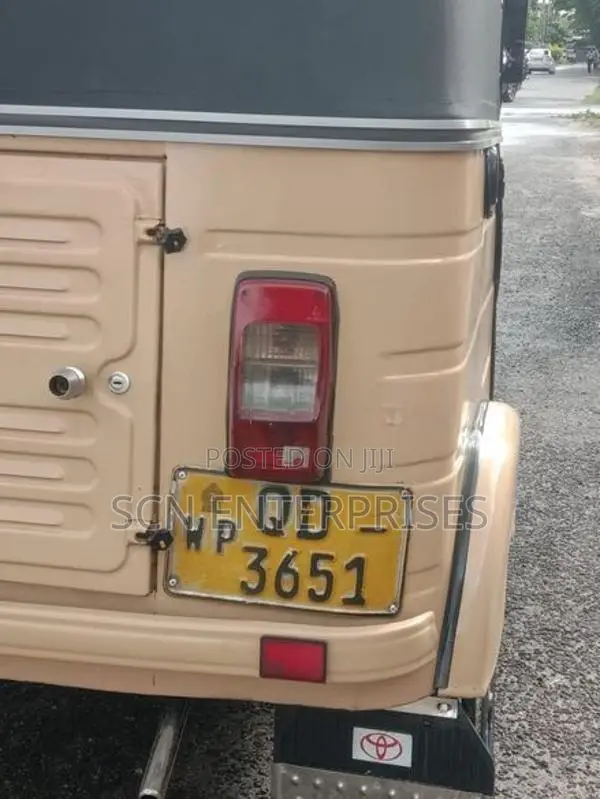 Bajaj RE 2006