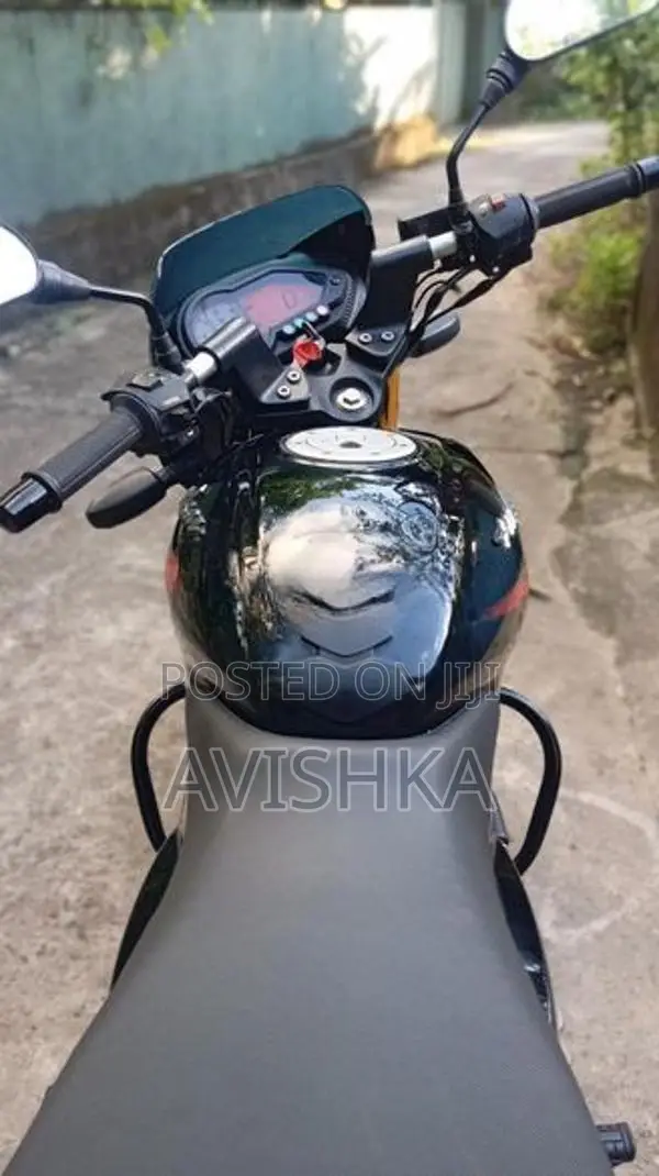 Bajaj Pulsar 150 2018