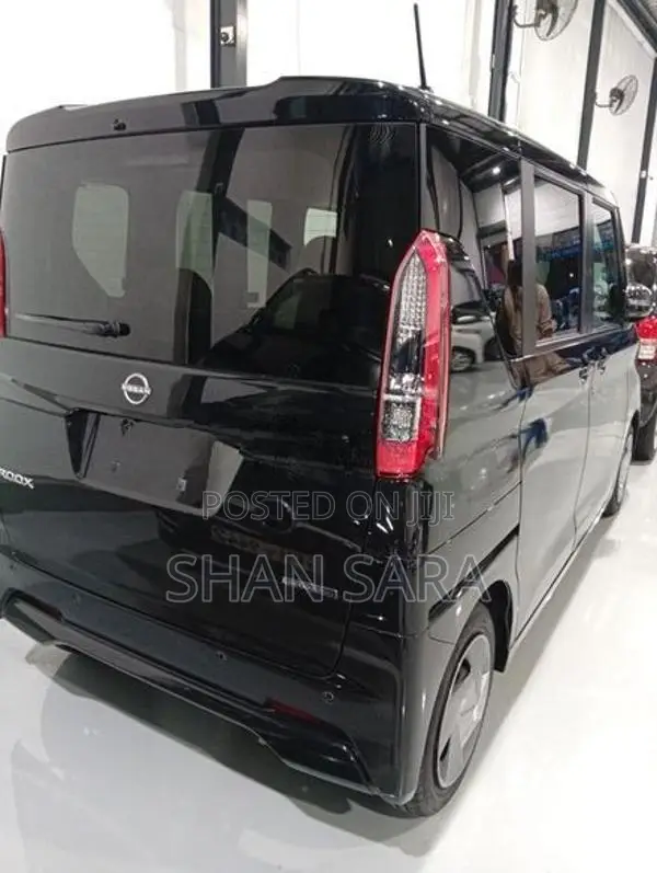 Nissan Roox X 2024