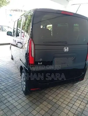 Honda N-Box G 2024