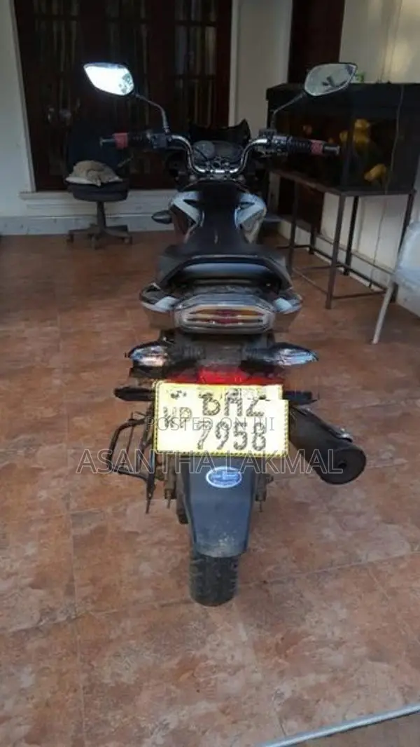 Bajaj Discover 125 2018