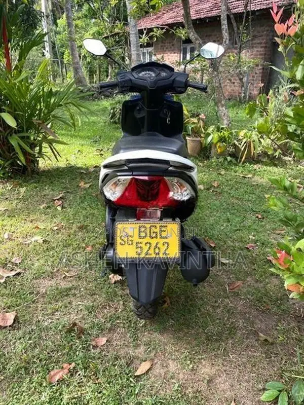 Honda Dio 2018