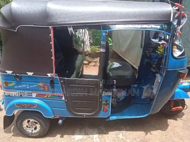 Bajaj RE 2006