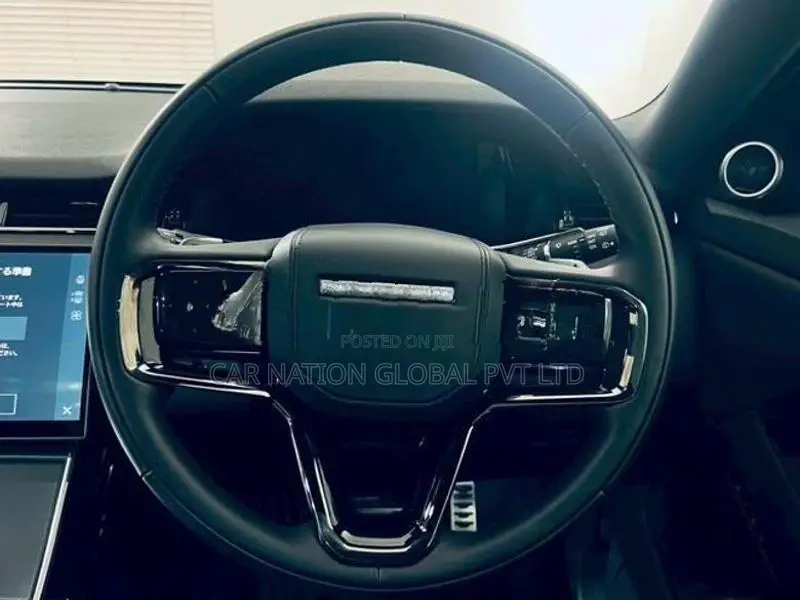 Land Rover Range Evoque Dynamic HSE P300e 2025