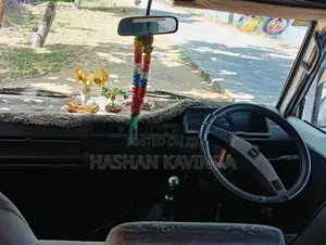Mitsubishi Delica 52 6704 1989