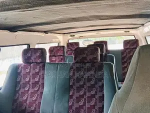 Mitsubishi Delica 52 6704 1989