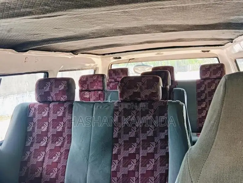 Mitsubishi Delica 52 6704 1989