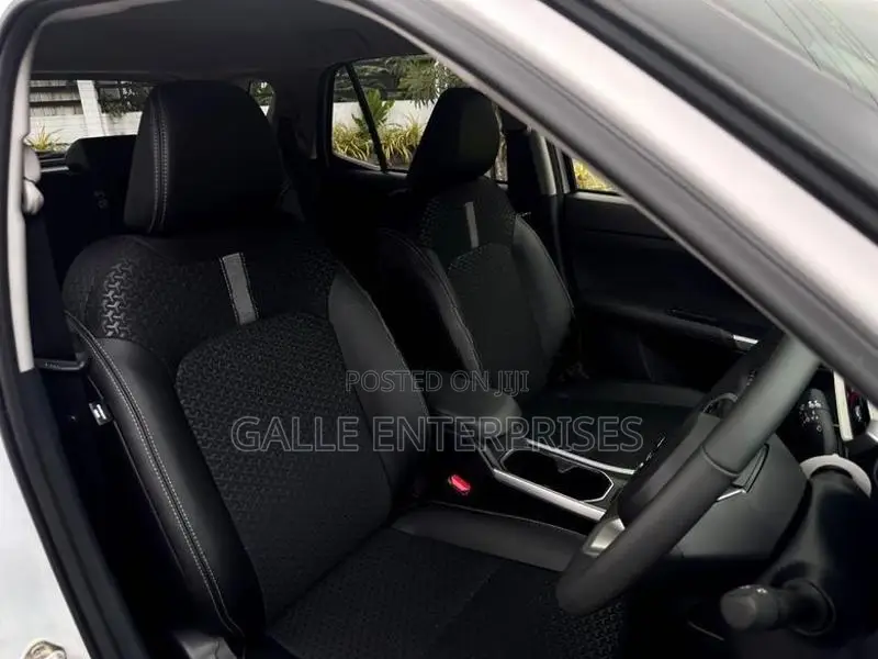 Daihatsu Rocky G Premium HEV 2026