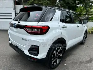 Daihatsu Rocky G Premium HEV 2026