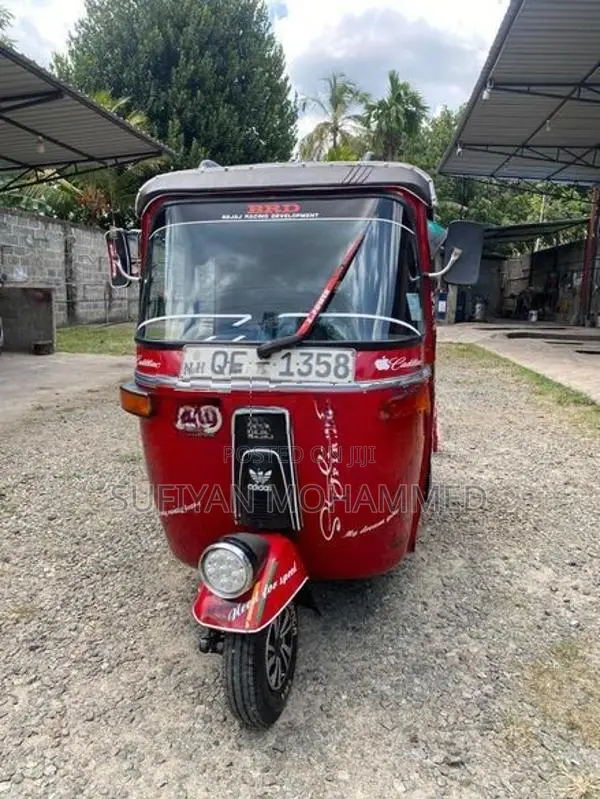 Bajaj RE 2006