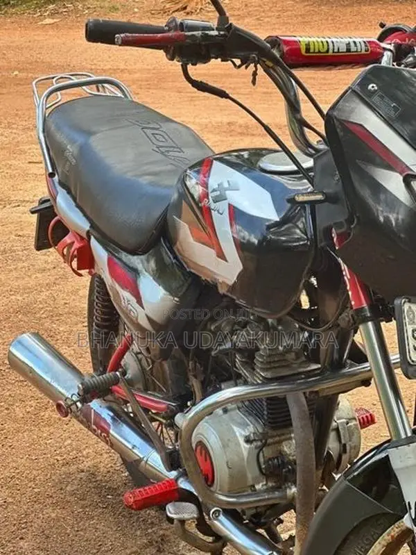 Bajaj CT100 2014