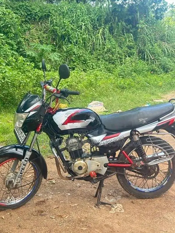 Bajaj CT100 2014