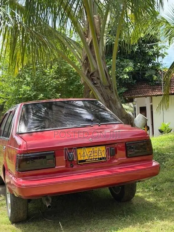 Nissan Sunny b11 1985