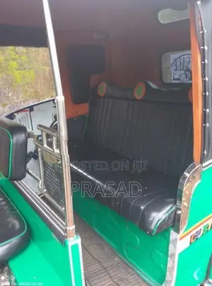 Bajaj RE Re200 2014