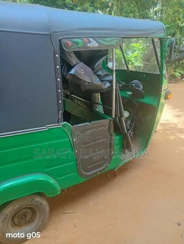 Bajaj RE Three Wheeler 1998