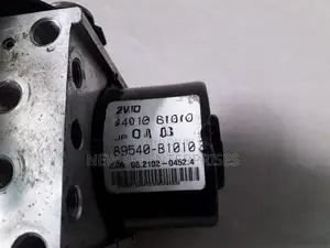 Toyota Passo KGC10 ABS Unit