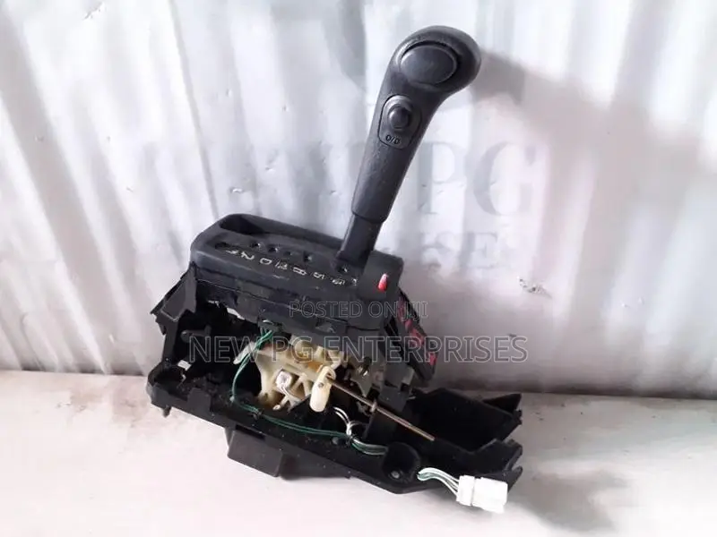 Nissan Sunny FB15 Gear Shifter Automatic
