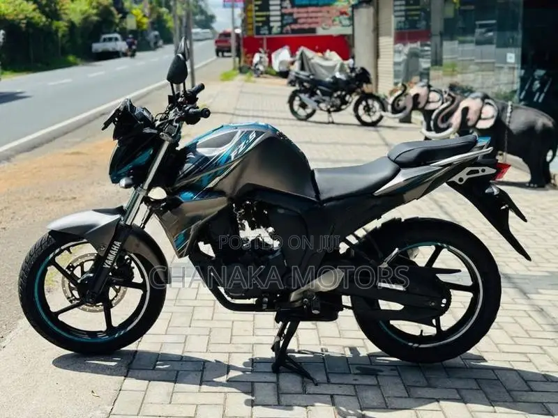 Yamaha FZs V2 Fz Grey Mat 2018
