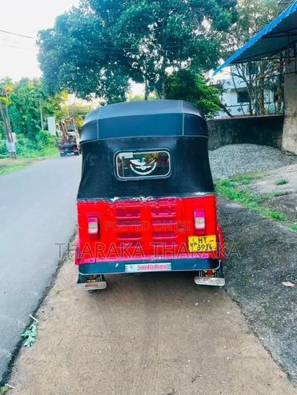 Bajaj RE 2003