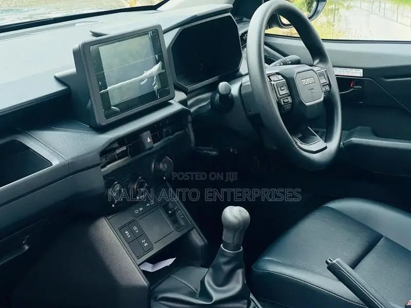Toyota Hilux Travo Single Cab 2026